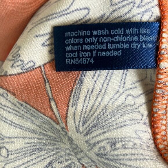 ELOQUII 16w Butterfly print Stretchy sleeveless top - Picture 9 of 12